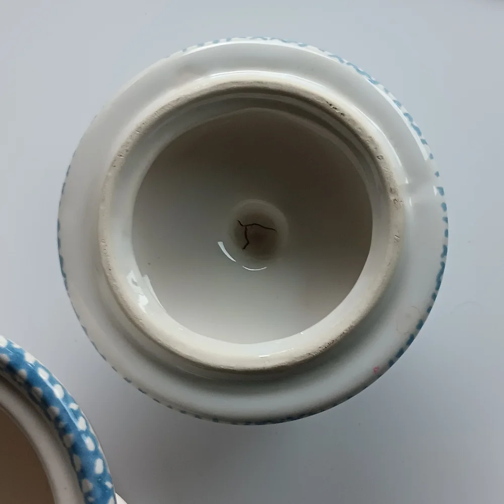 Vintage Corelle Blue Hearts Ceramic Crock with Lid Individual Blue White Sponge
